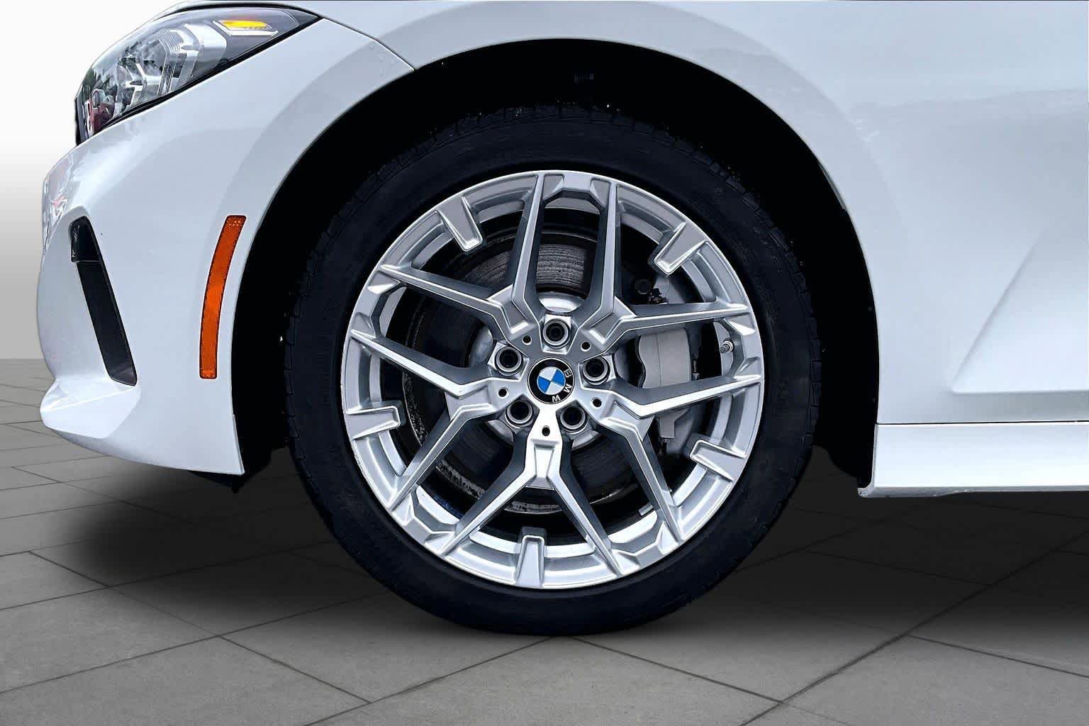 Certified 2025 BMW 330i Sedan RWD image 11