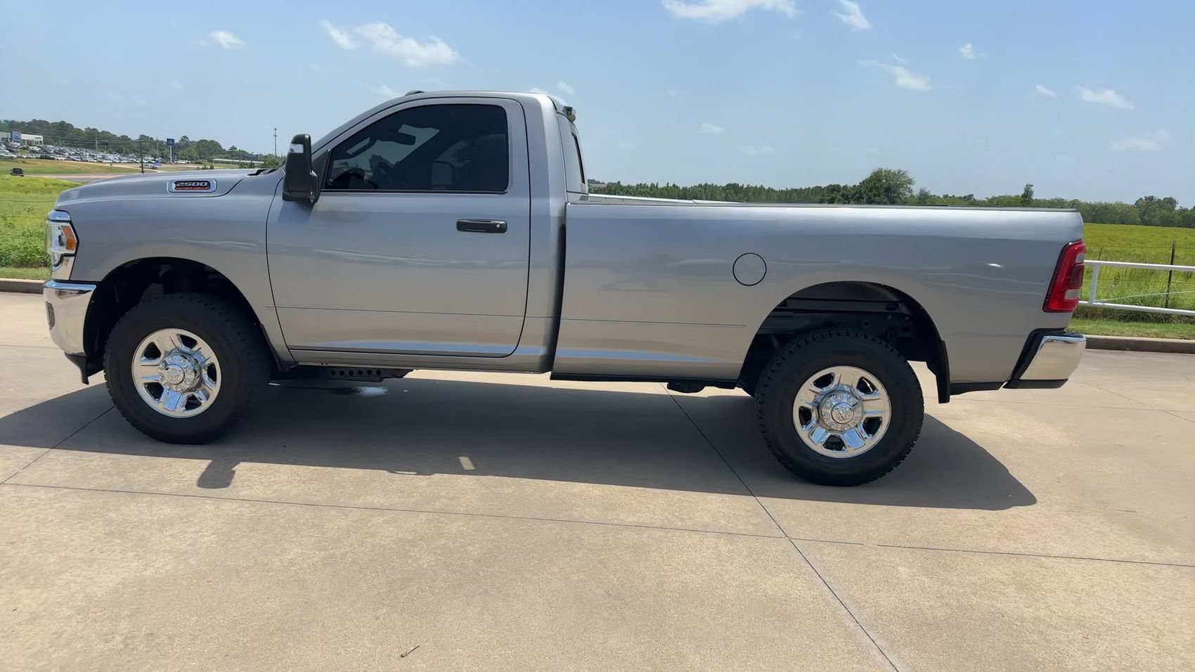 Used 2024 RAM 2500 Tradesman w/ Safety Group AWD/4WD image 6