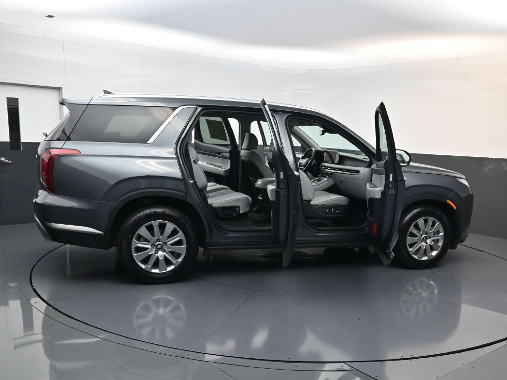 Certified 2025 Hyundai Palisade SEL FWD image 29