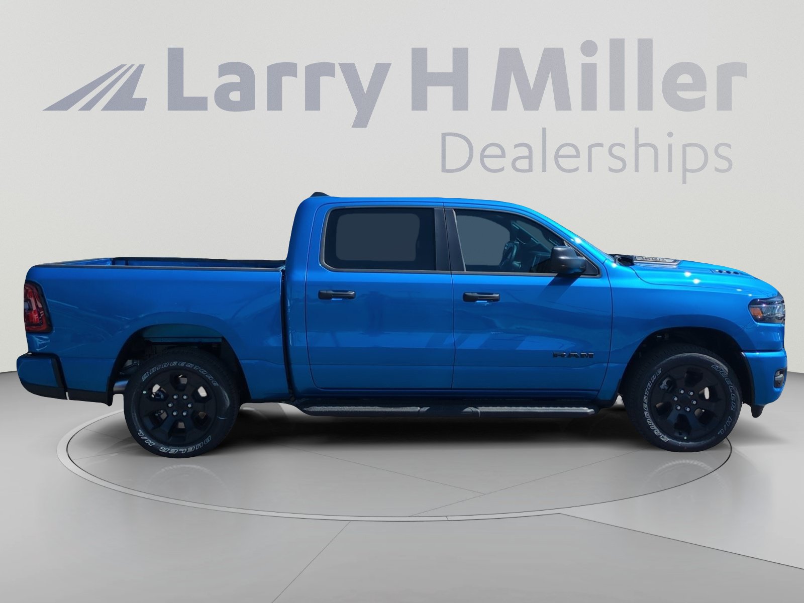 New 2026 RAM 1500 Express AWD/4WD image 6