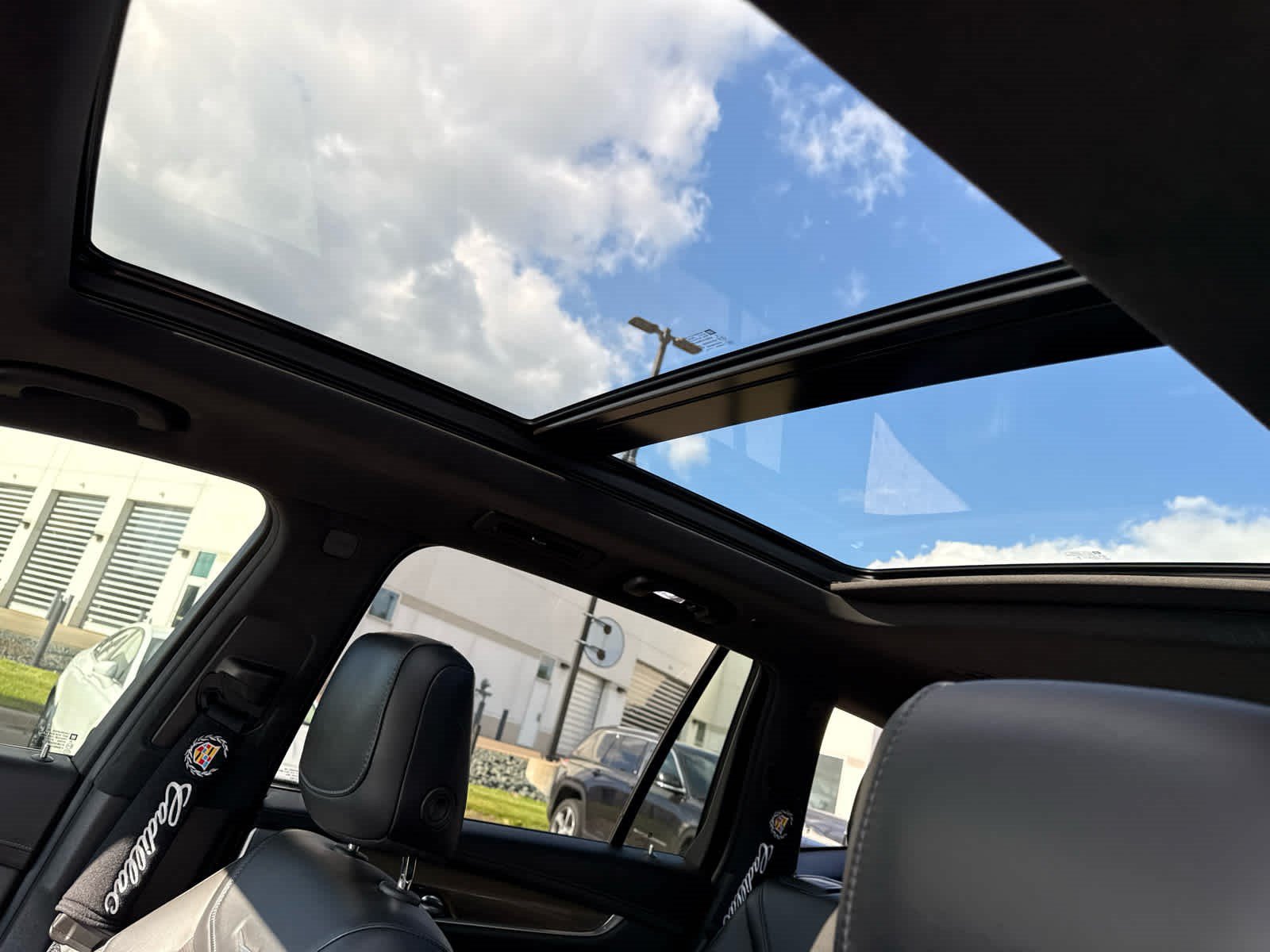 Used 2021 Cadillac XT6 Premium Luxury w/ Platinum Package AWD/4WD image 9