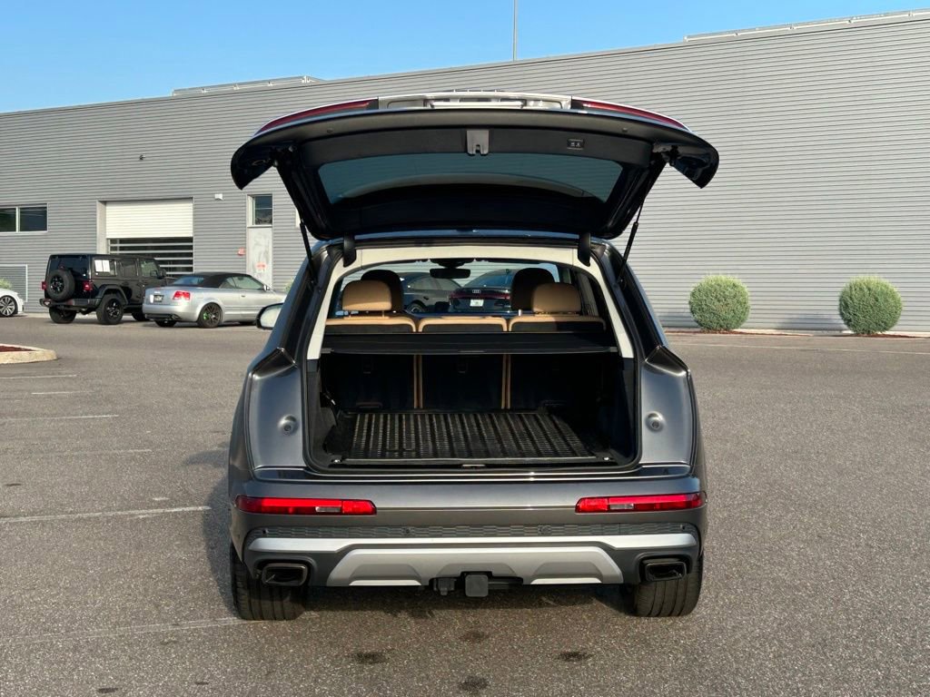 Used 2025 Audi Q7 3.0T Prestige image 61