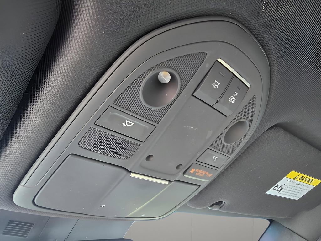 Used 2023 Genesis G70 2.0T AWD/4WD image 15