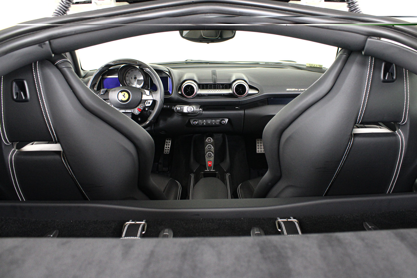 Used 2019 Ferrari 812 Superfast RWD image 49