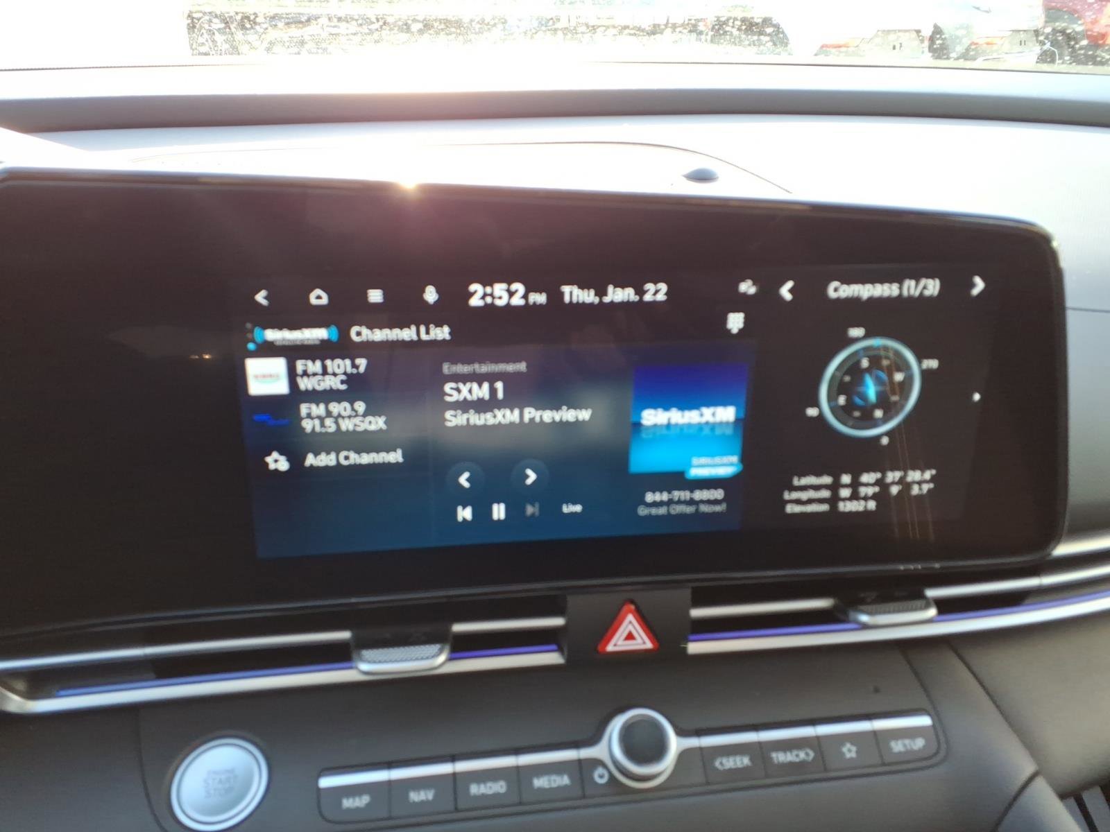 Used 2024 Hyundai Elantra SEL image 20