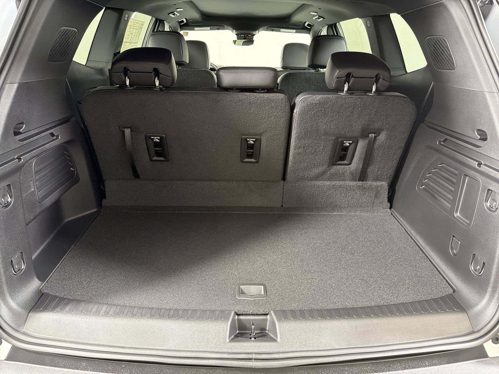 New 2027 GMC Acadia Elevation w/ Black Edition FWD image 17