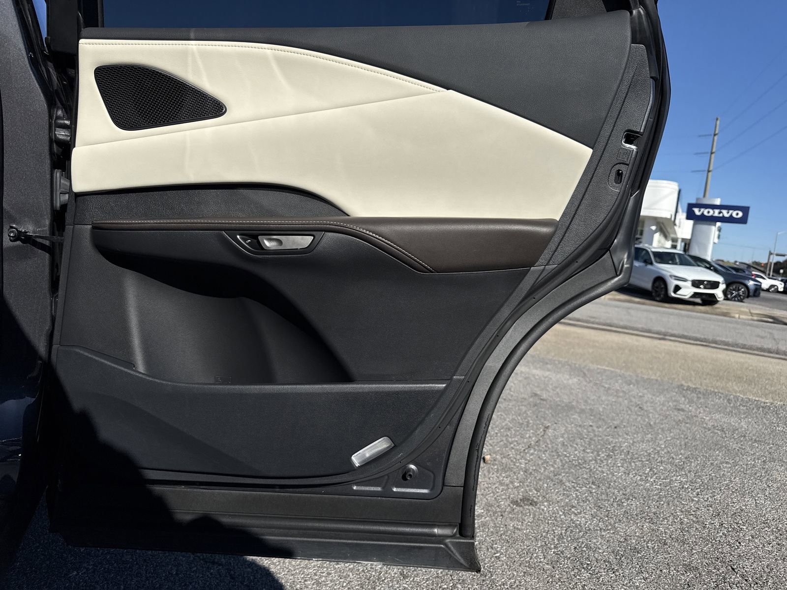 Used 2024 Lexus RX 350 FWD w/ Technology Package image 28