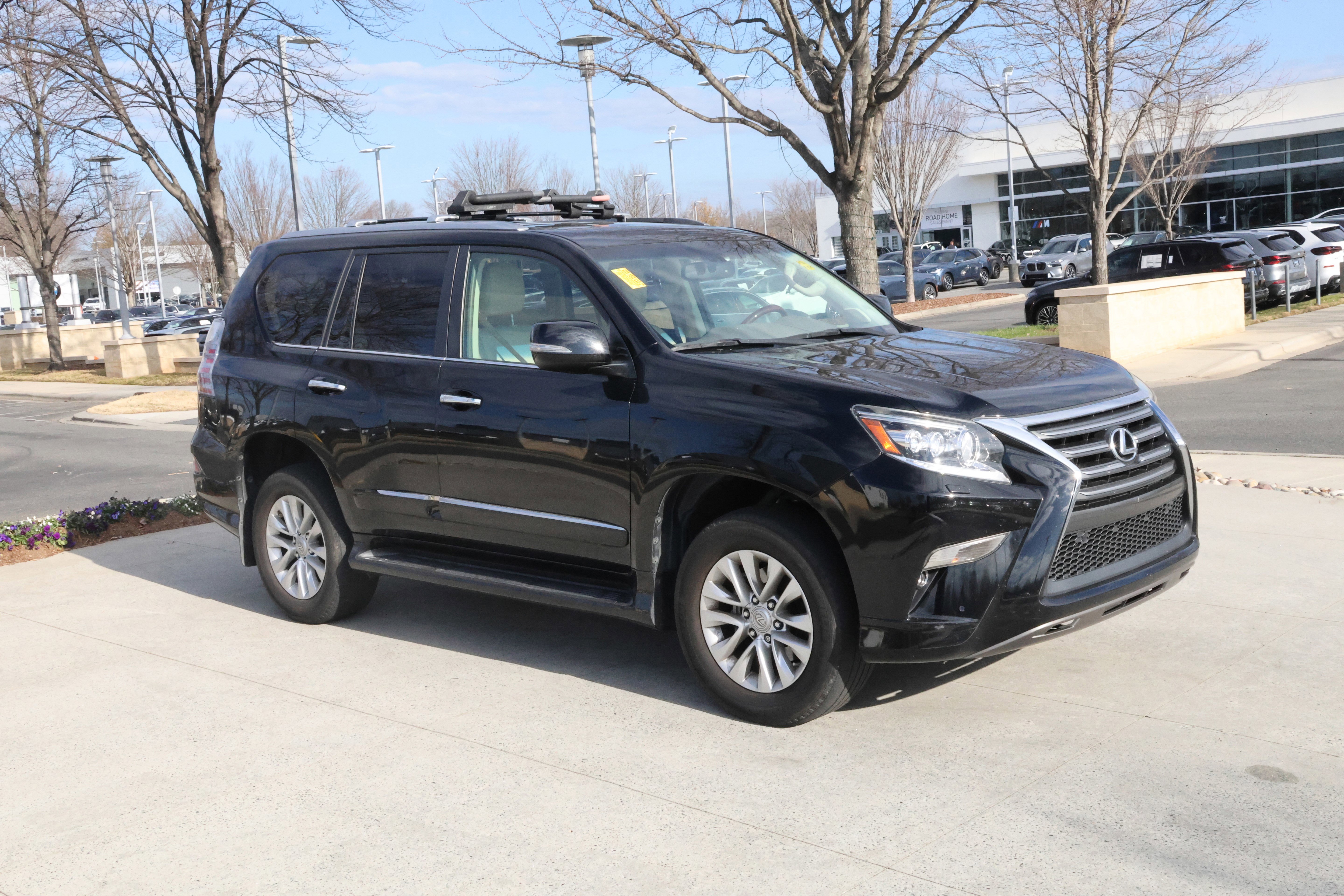 Used 2017 Lexus GX 460 Premium image 2