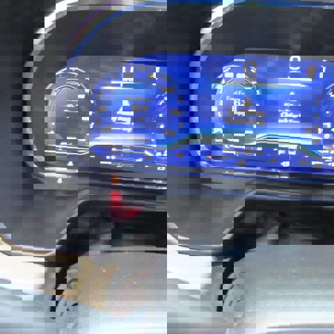 Used 2024 Chevrolet Suburban Premier image 23