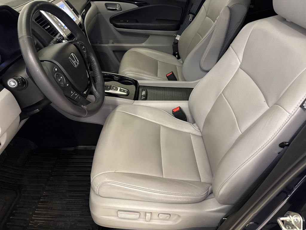 Used 2018 Honda Pilot Touring image 19