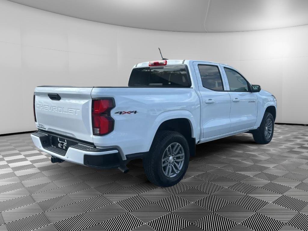 Used 2025 Chevrolet Colorado LT w/ LT Convenience Package AWD/4WD image 3