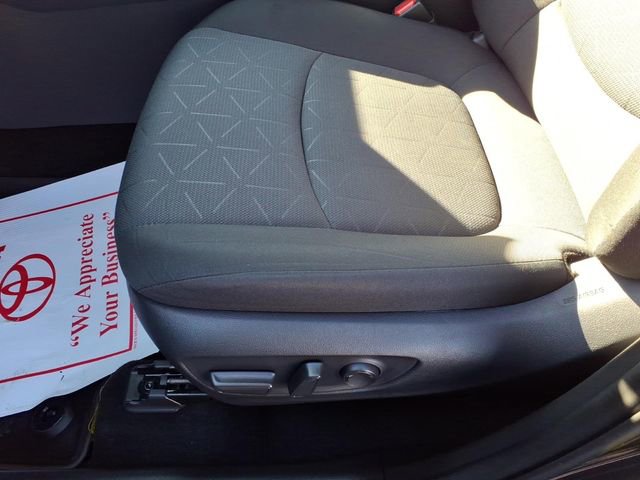 Used 2025 Toyota RAV4 XLE image 15