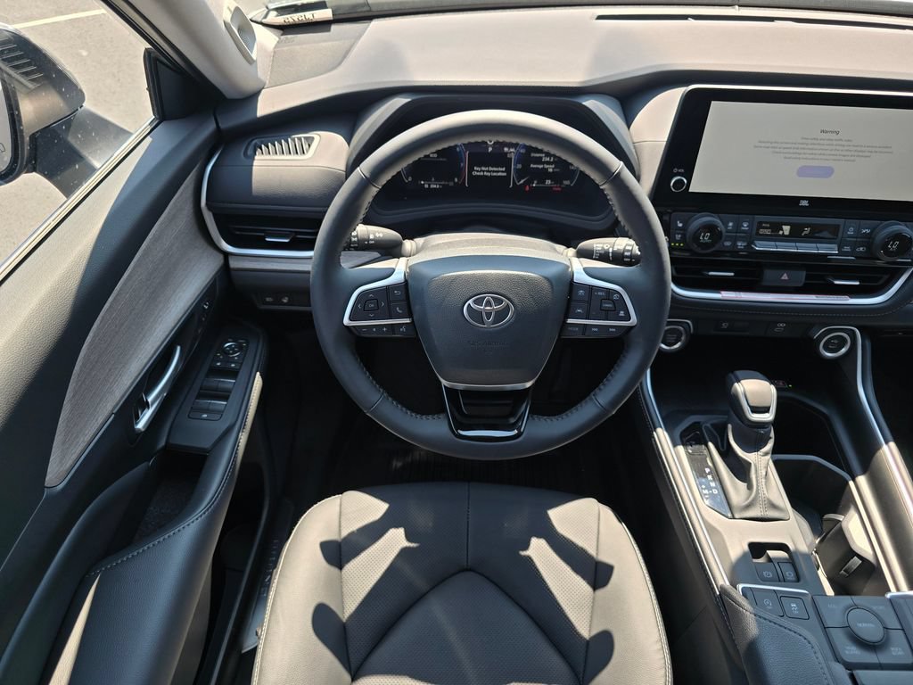 New 2026 Toyota Grand Highlander AWD image 18