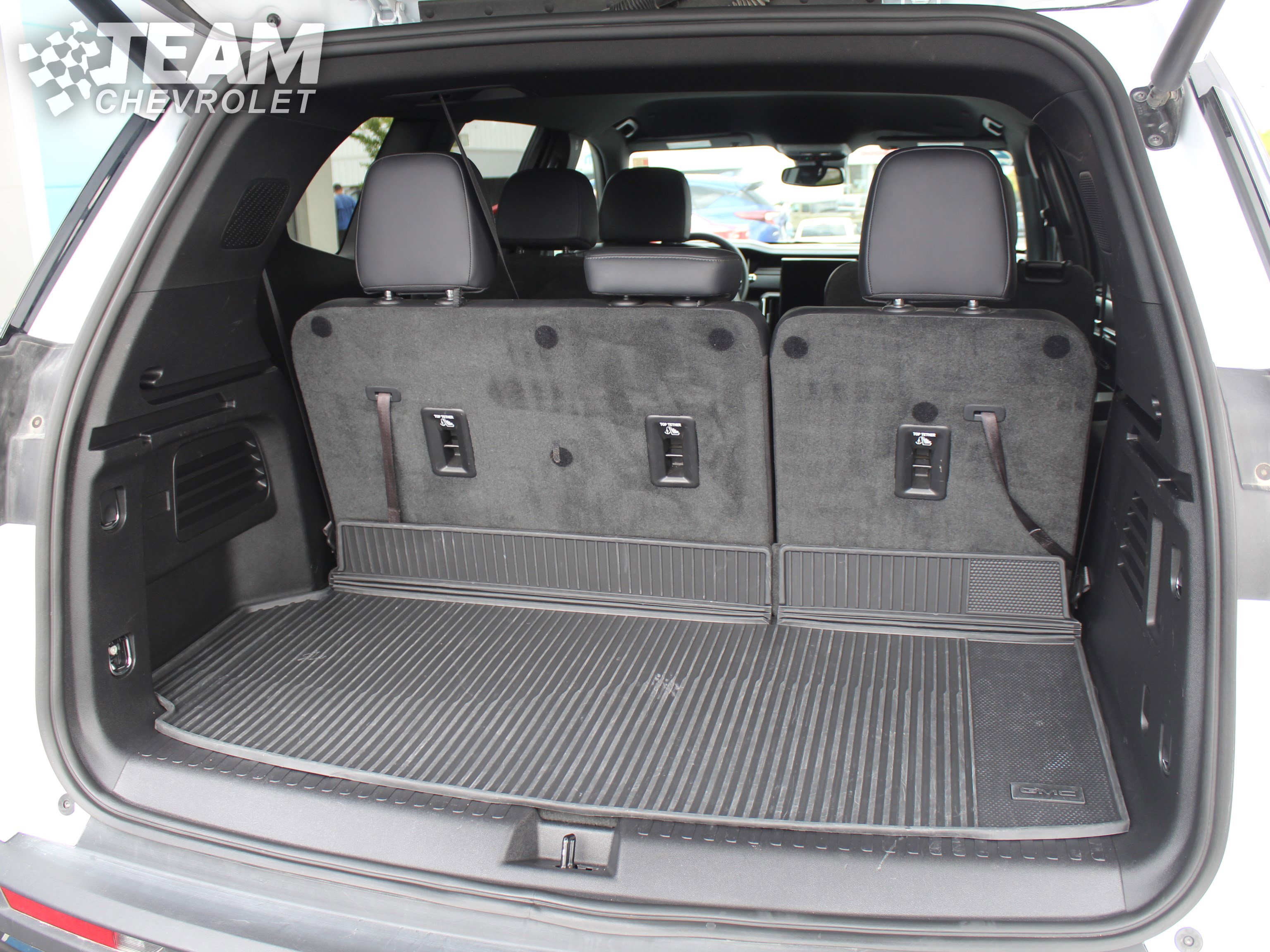 Used 2024 GMC Acadia Elevation w/ Black Edition AWD/4WD image 31
