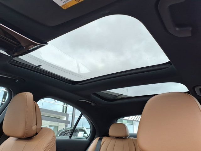 New 2026 Mercedes-Benz E 350 4MATIC Sedan image 15
