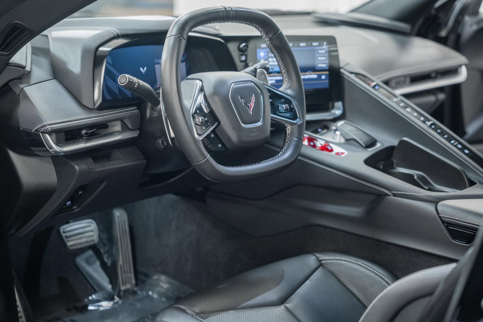 Used 2022 Chevrolet Corvette Stingray Coupe w/ 1LT image 26