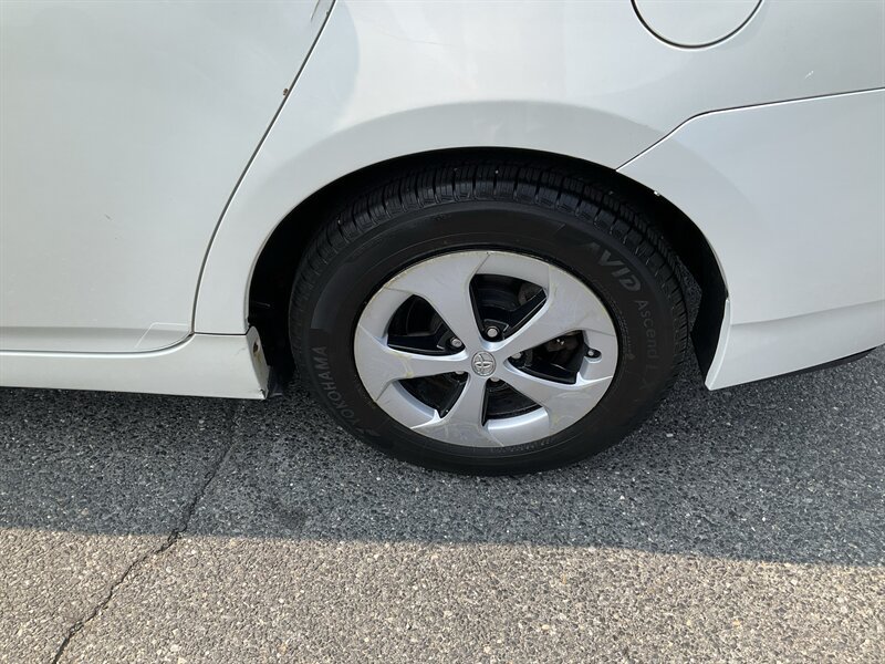 Used 2012 Toyota Prius Four FWD image 10