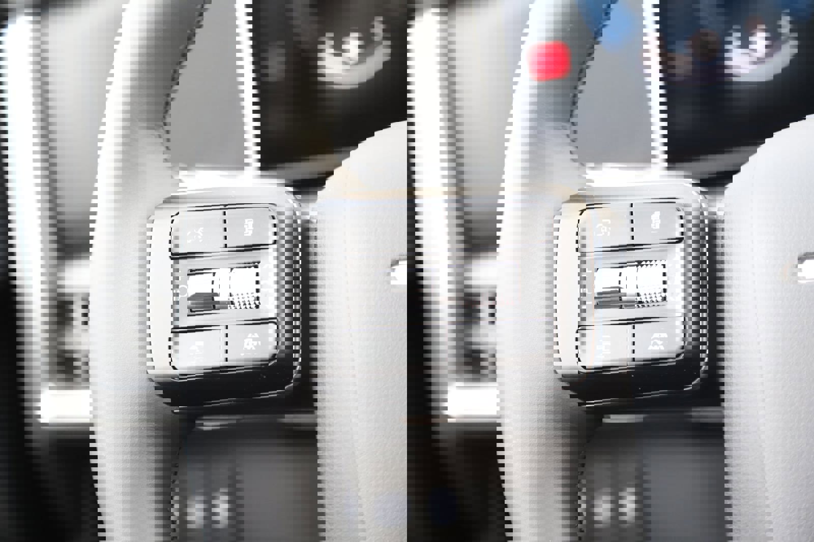 New 2026 Hyundai Santa Fe SE image 18