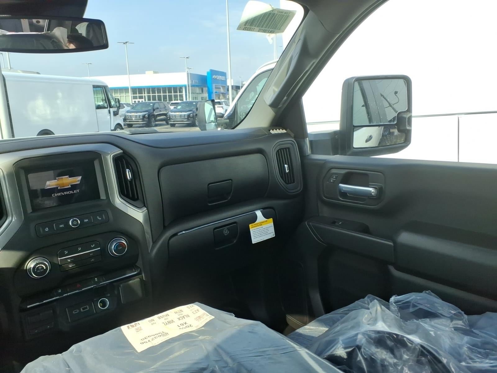 New 2024 Chevrolet Express 3500 w/ Power Convenience Package RWD image 10