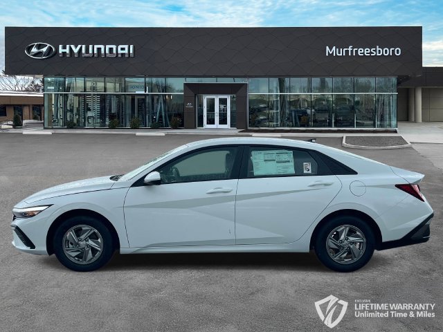 New 2026 Hyundai Elantra SE FWD image 8