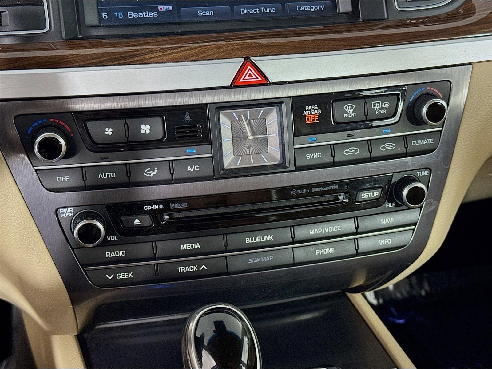 Used 2017 Genesis G80 3.8 w/ Option Group 02 image 18