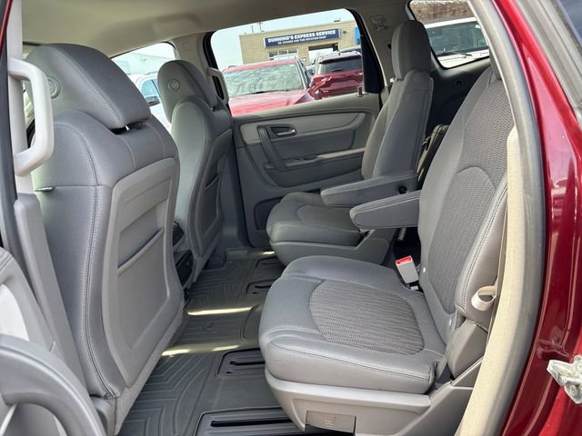 Used 2017 Chevrolet Traverse LT w/ Style and Technology Package image 19