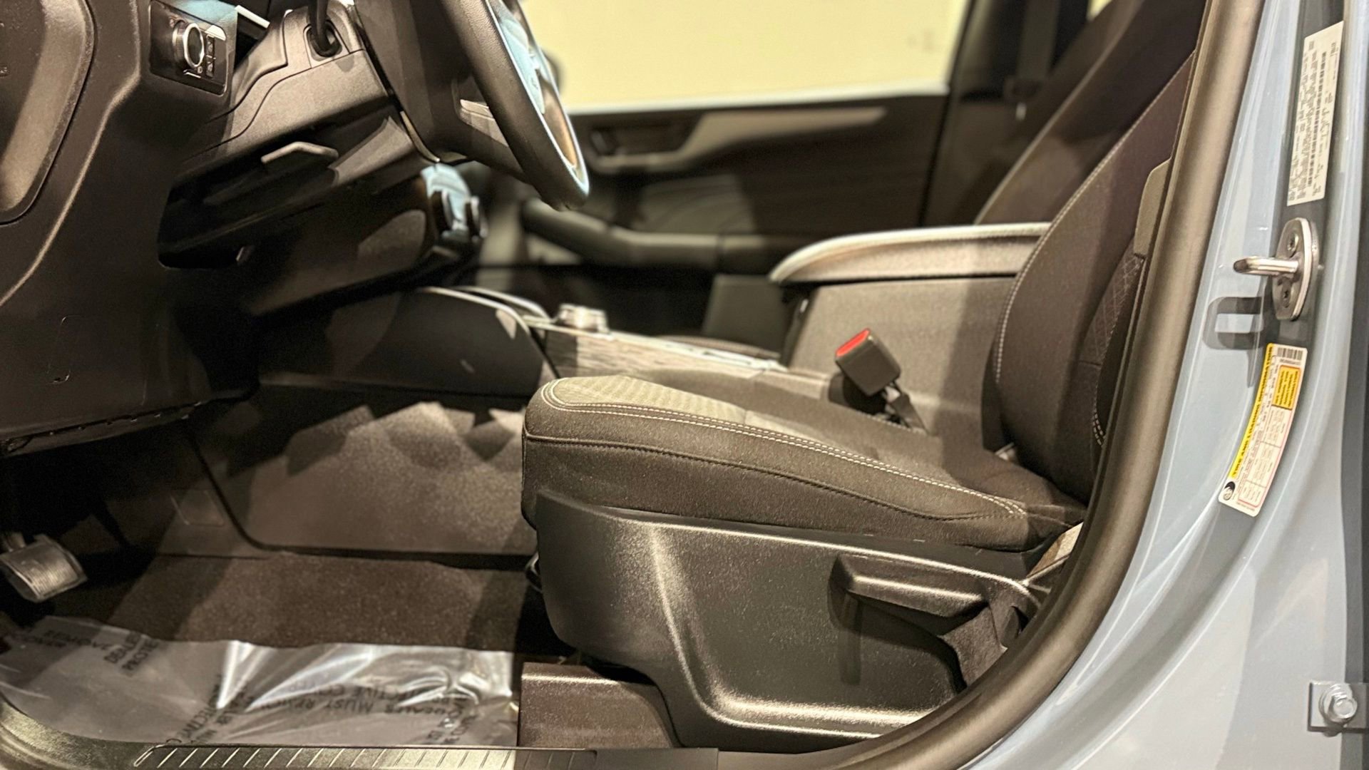 Used 2025 Ford Escape Active image 34