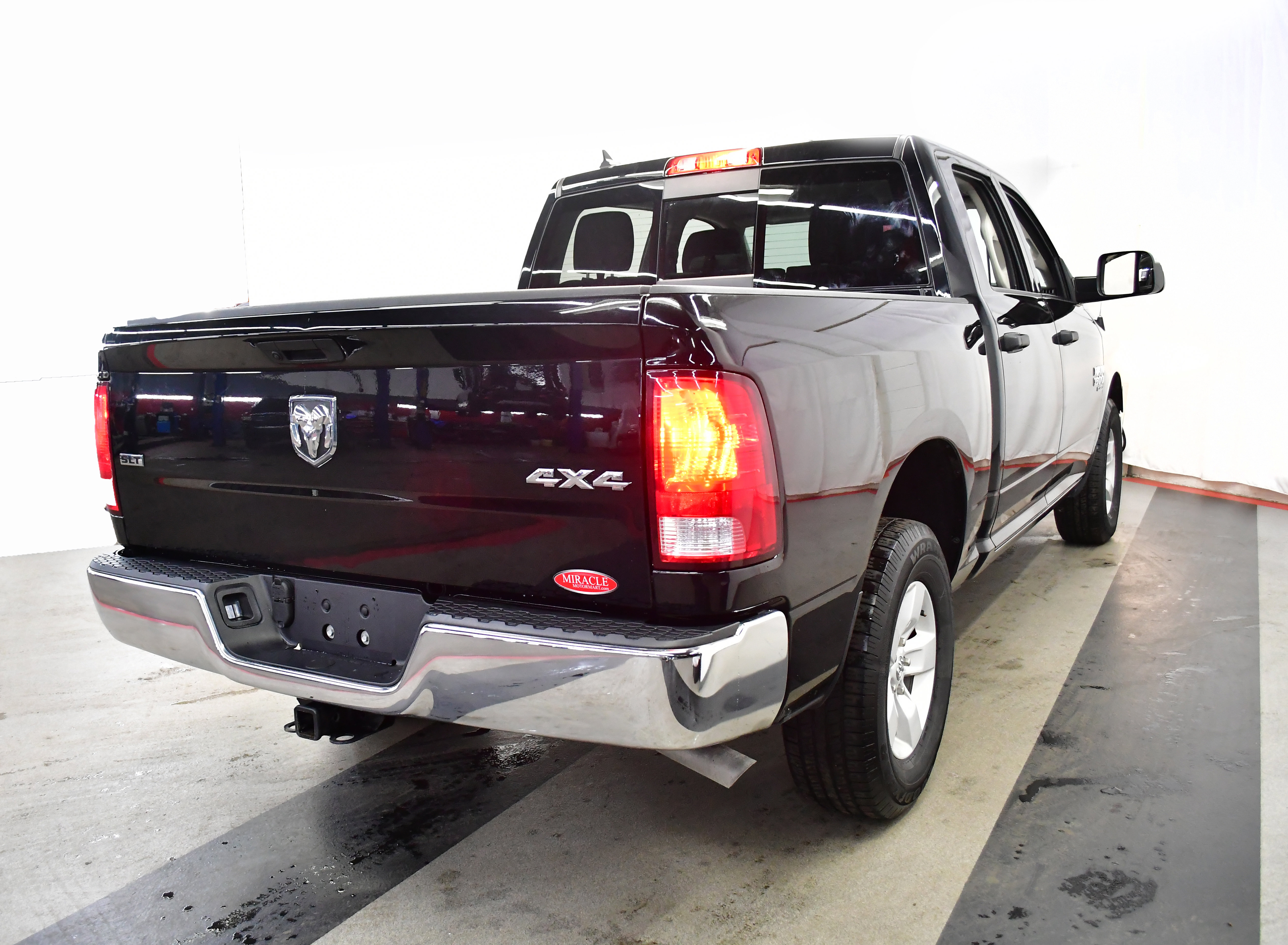 Used 2023 RAM 1500 Classic SLT w/ Trailer & Traction Group image 10