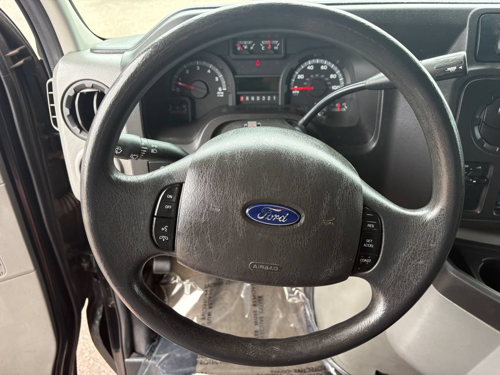 Used 2016 Ford E-450 and Econoline 450 Super Duty RWD image 15