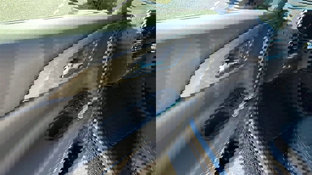 New 2026 Chevrolet Traverse LT w/ Driver Confidence Package image 12