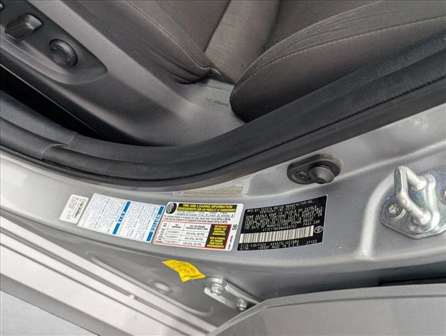 Used 2022 Toyota Camry LE image 19