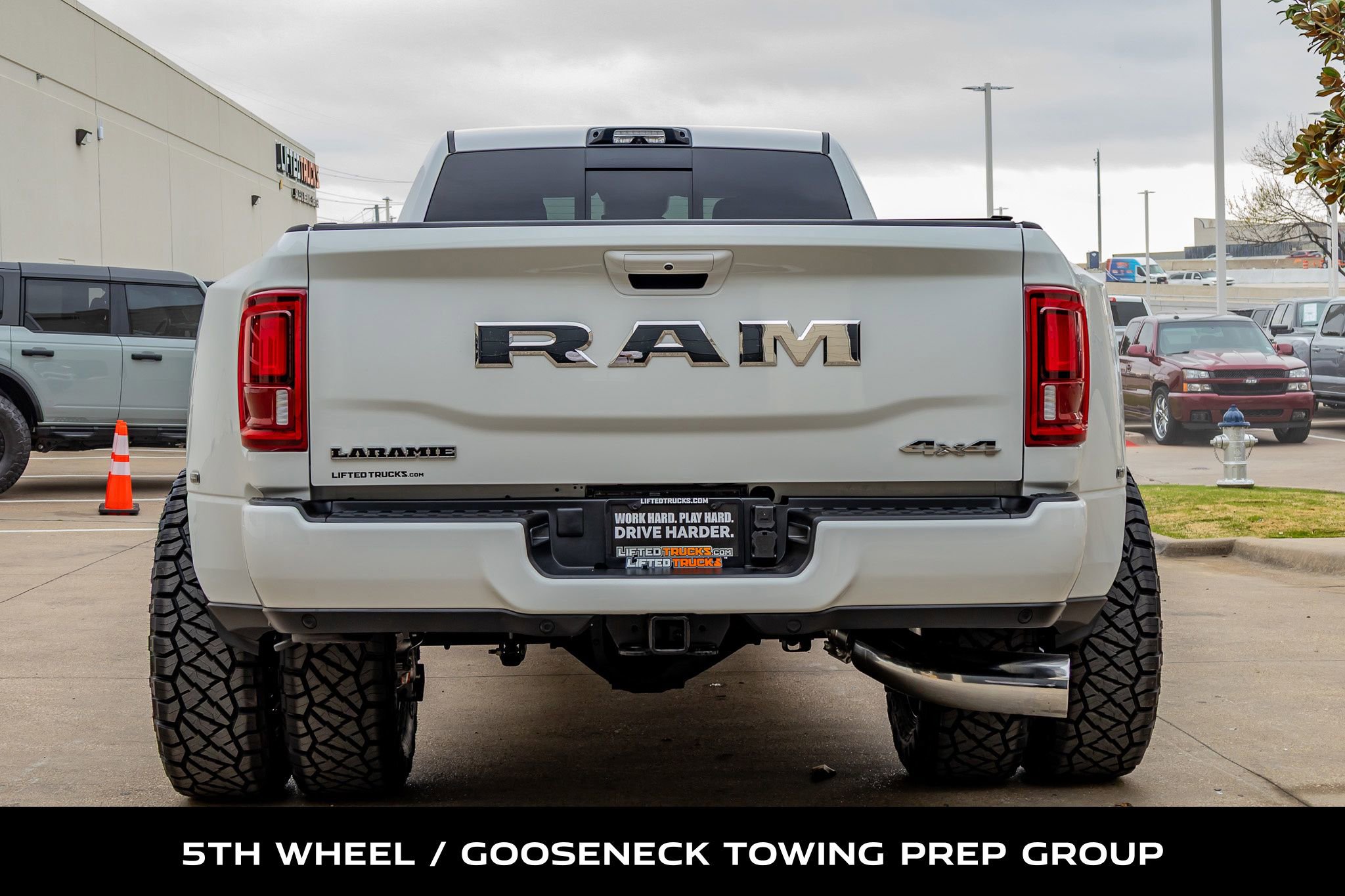 Used 2025 RAM 3500 Laramie image 8