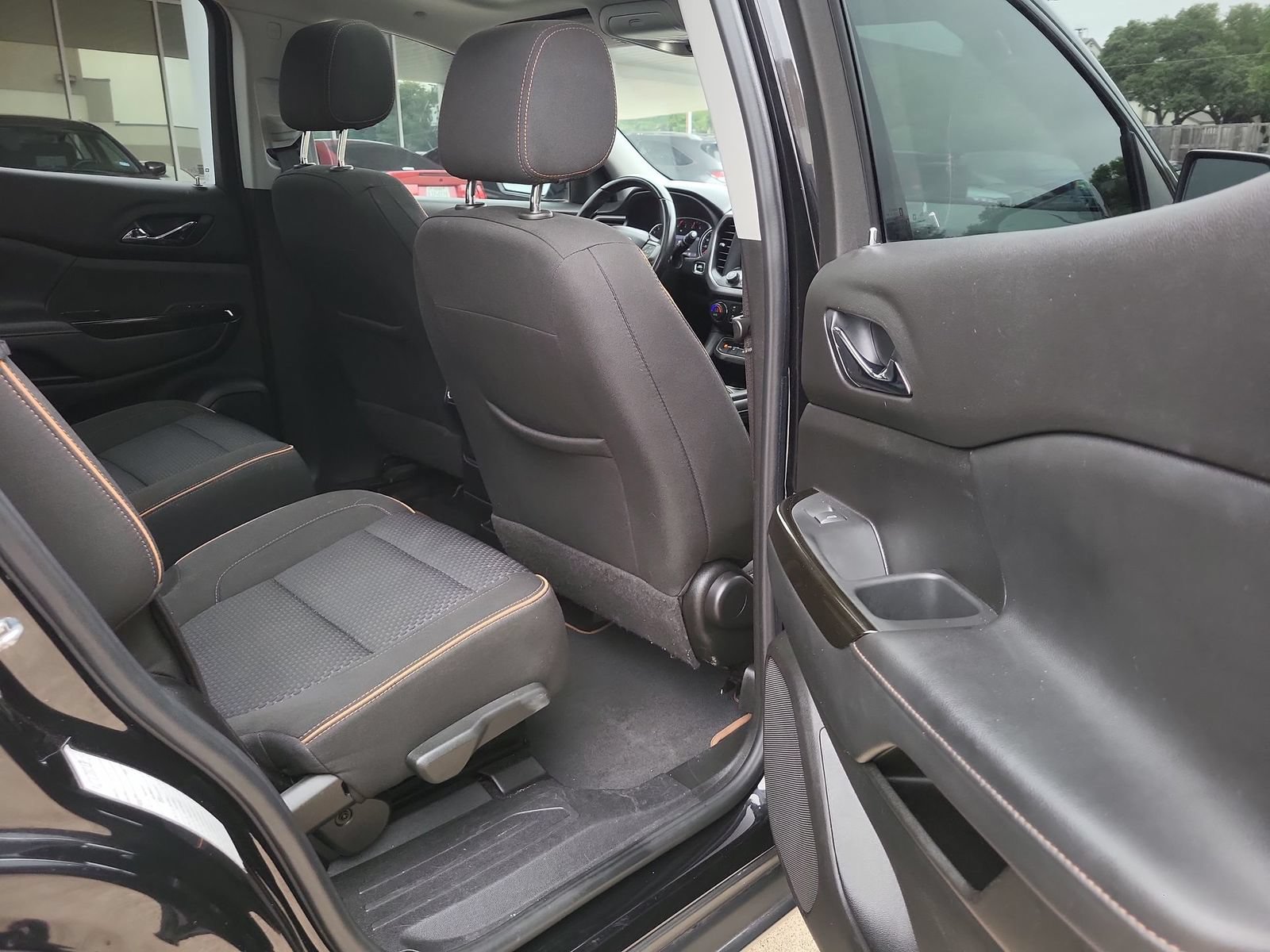 Used 2021 GMC Acadia AT4 w/ Trailering Package AWD/4WD image 27