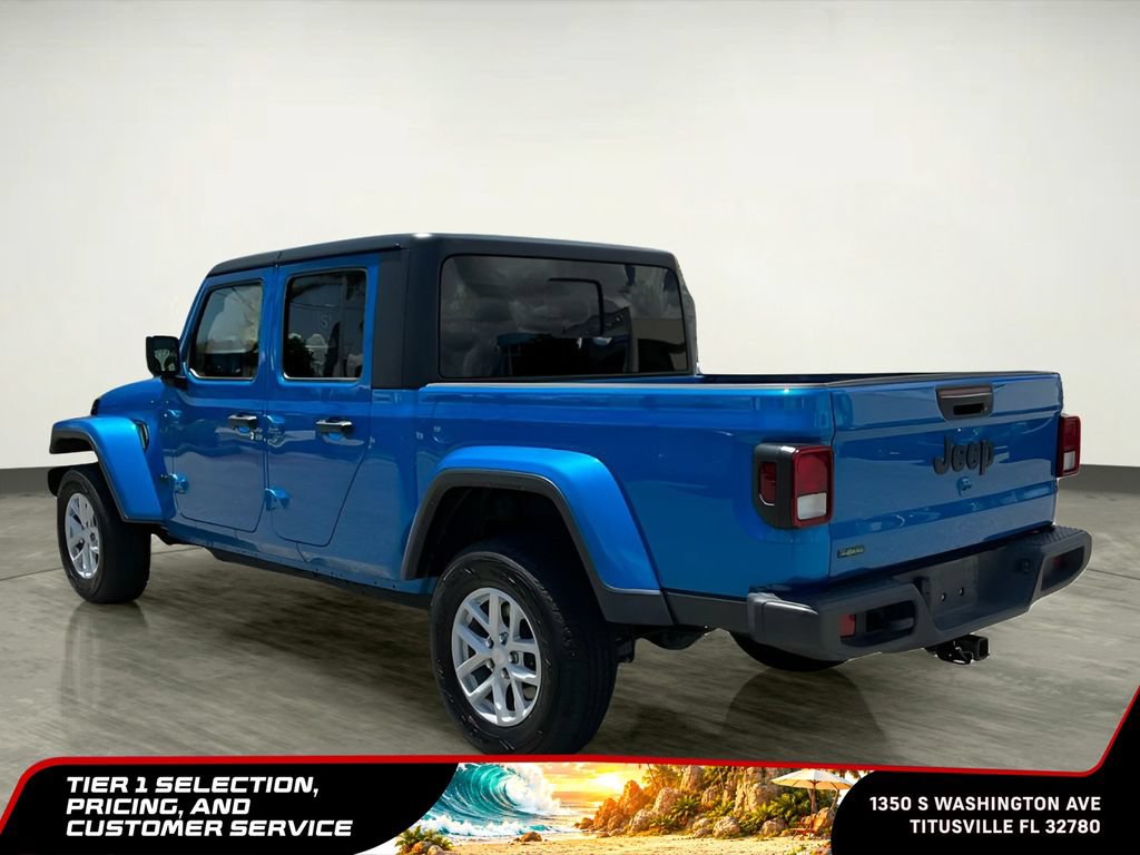 Used 2023 Jeep Gladiator Sport AWD/4WD image 5