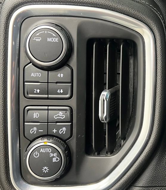 Used 2022 Chevrolet Silverado 1500 LT Trail Boss w/ Convenience Package II image 34