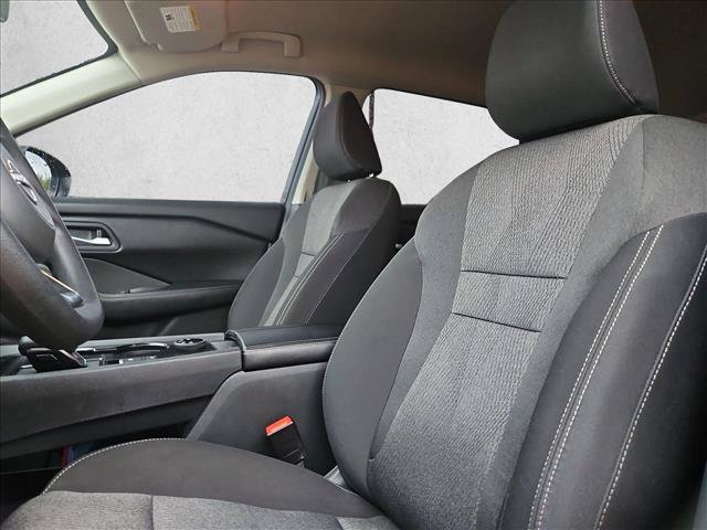 Used 2024 Nissan Rogue SV AWD/4WD image 15