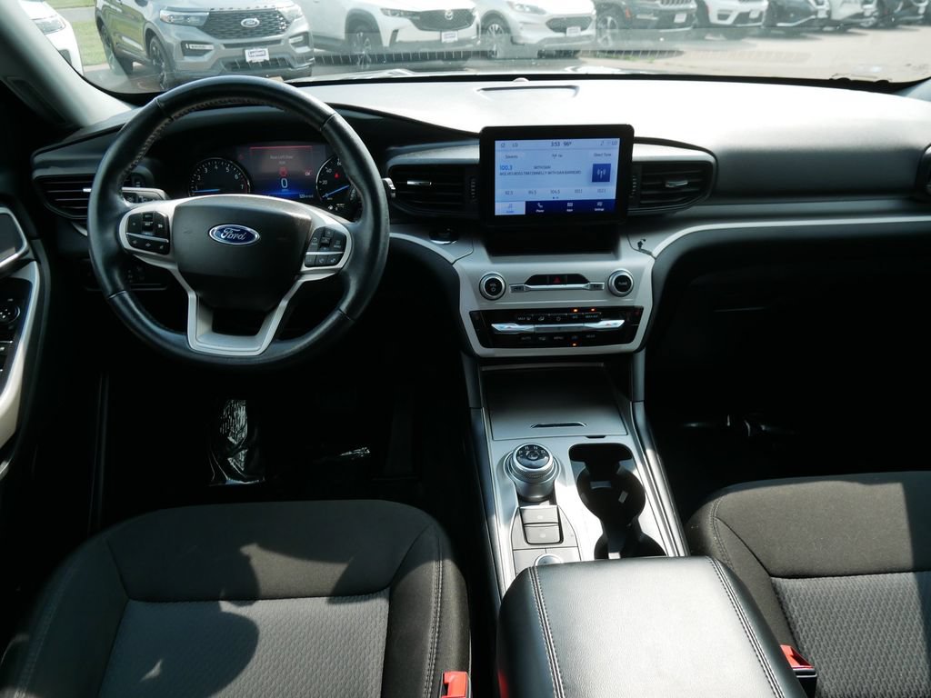 Certified 2022 Ford Explorer XLT AWD/4WD image 15