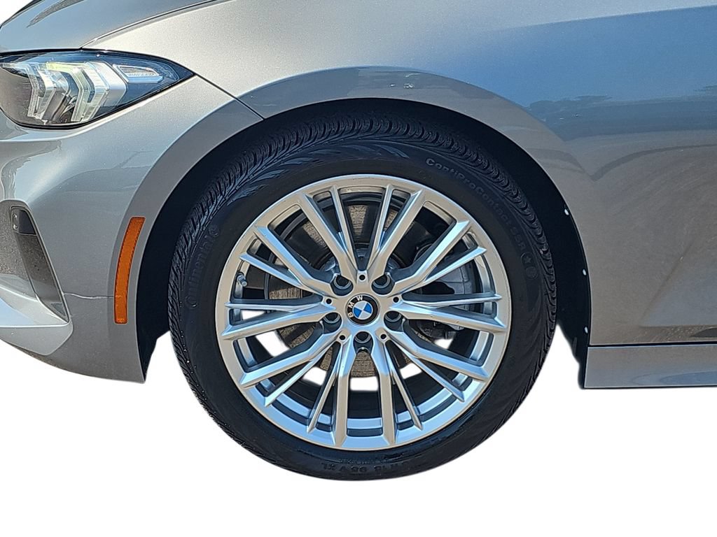 Used 2023 BMW 330i Sedan w/ Driving Assistance Package RWD image 31