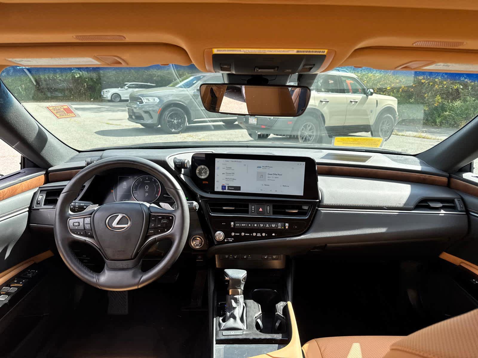 Used 2023 Lexus ES 350 w/ Premium Package image 35