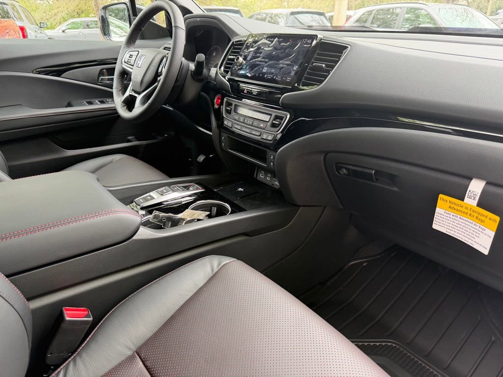 New 2026 Honda Ridgeline Black Edition image 9