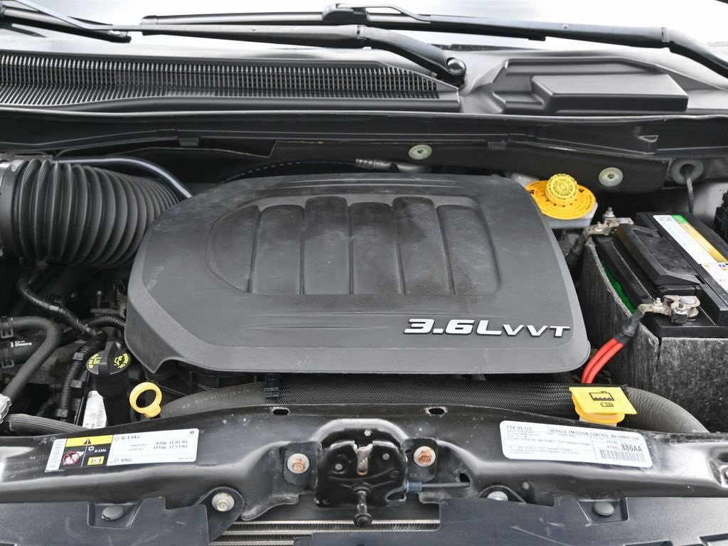 Used 2017 Dodge Grand Caravan SE image 35