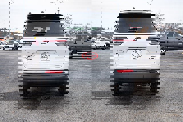 New 2025 Jeep Grand Cherokee L Limited w/ Luxury Tech Group II image 4