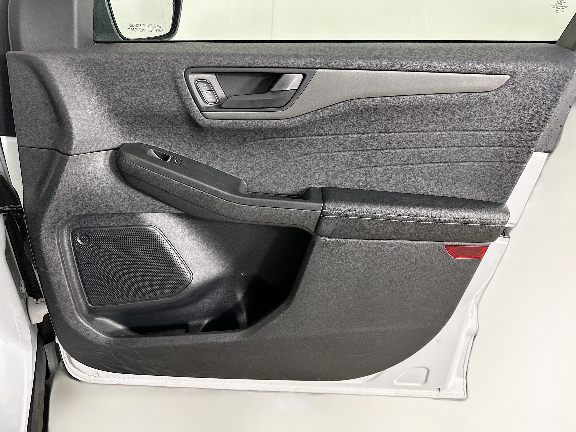 Used 2023 Ford Escape Active image 31