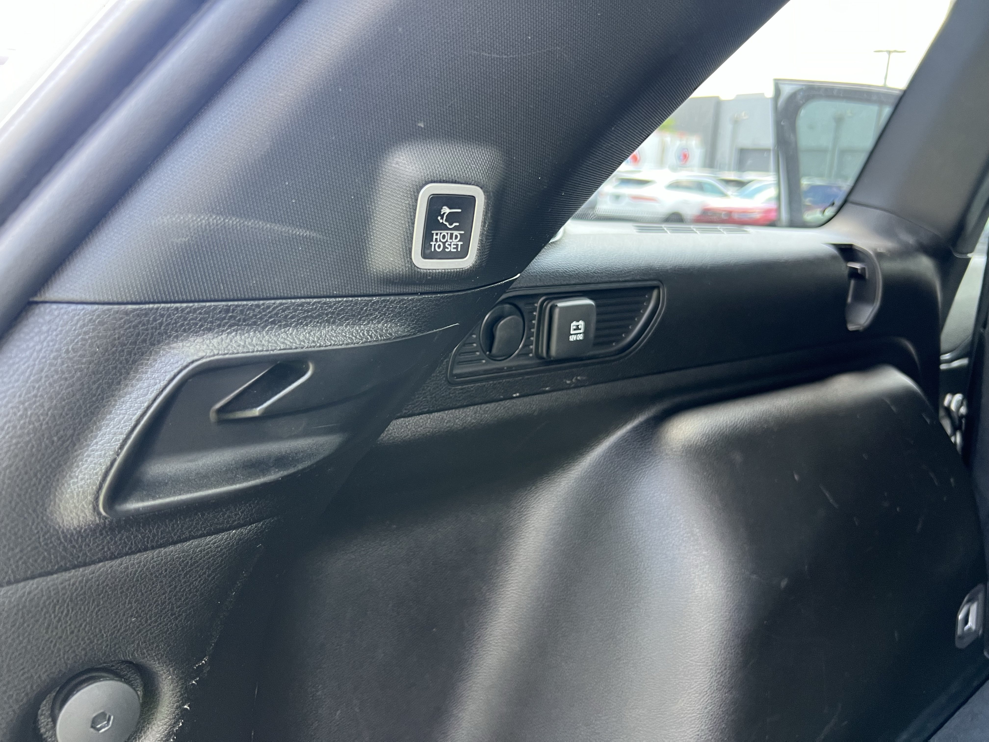 Used 2023 Jeep Grand Cherokee Altitude RWD image 33