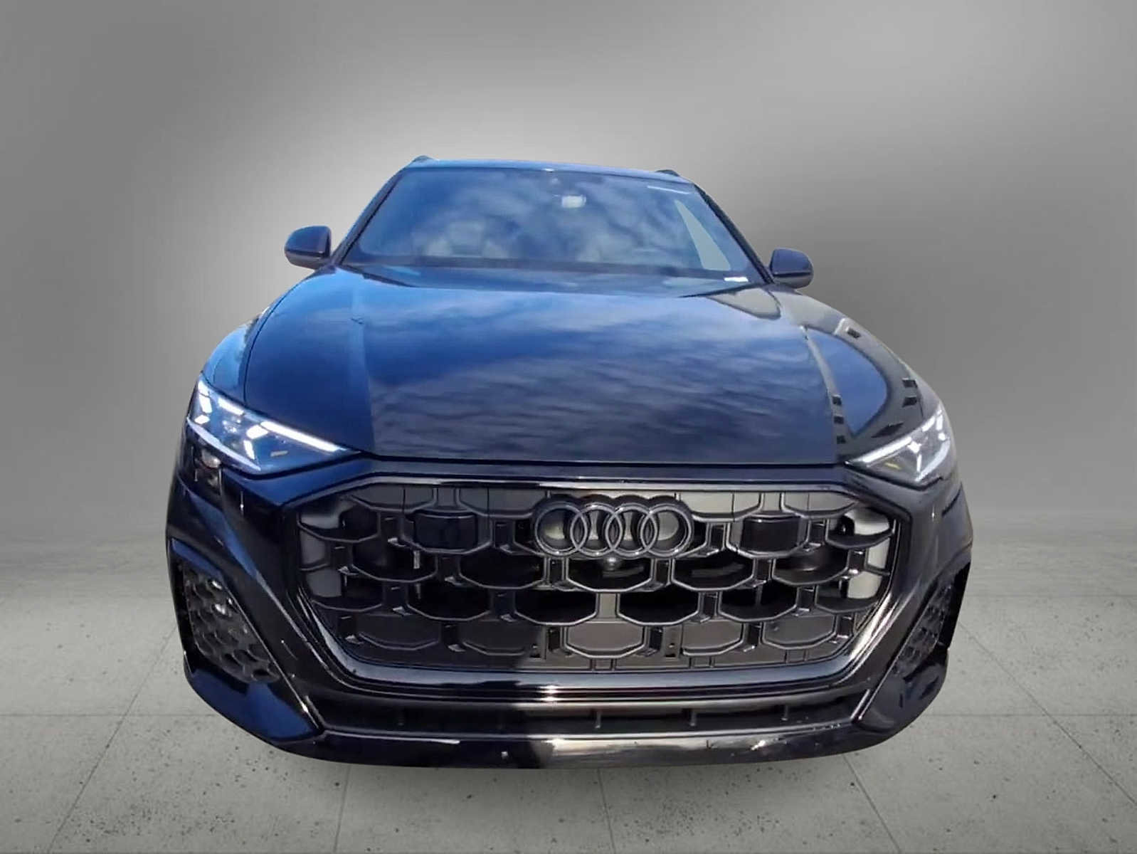 New 2026 Audi SQ8 Prestige AWD/4WD image 3