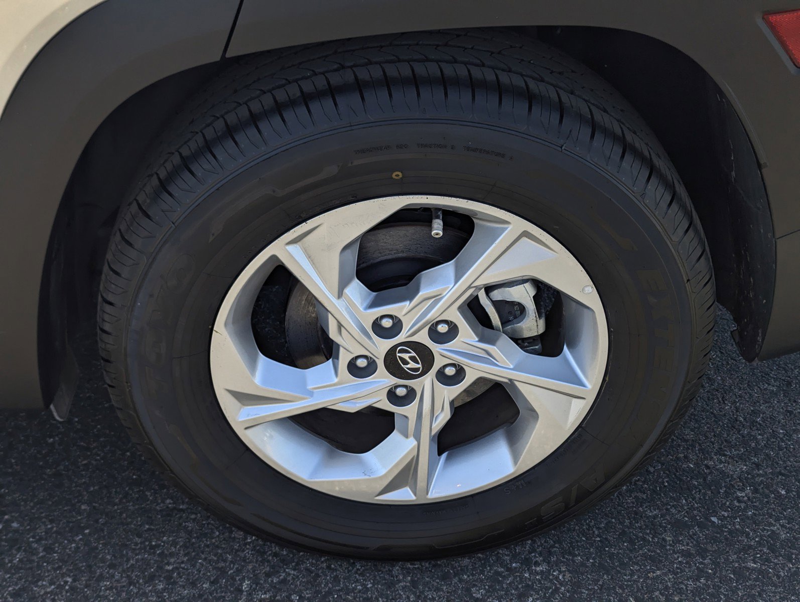 Used 2023 Hyundai Tucson SEL FWD image 9