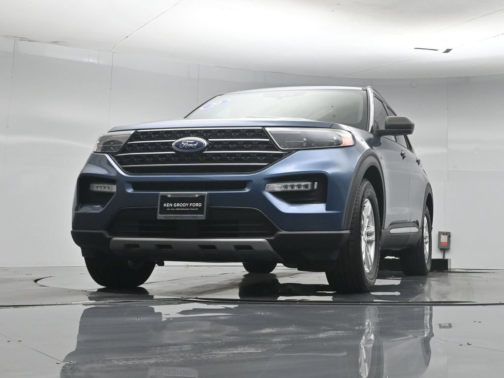 Certified 2020 Ford Explorer XLT w/ Equipment Group 202A RWD image 50