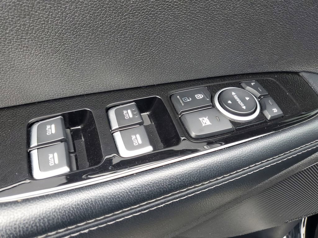 Used 2019 Kia Sorento SX image 22