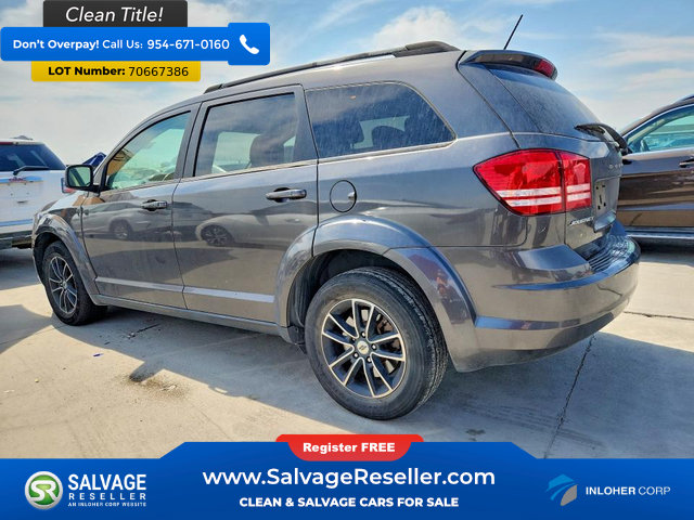 Used 2018 Dodge Journey SE w/ Connectivity Group FWD image 3
