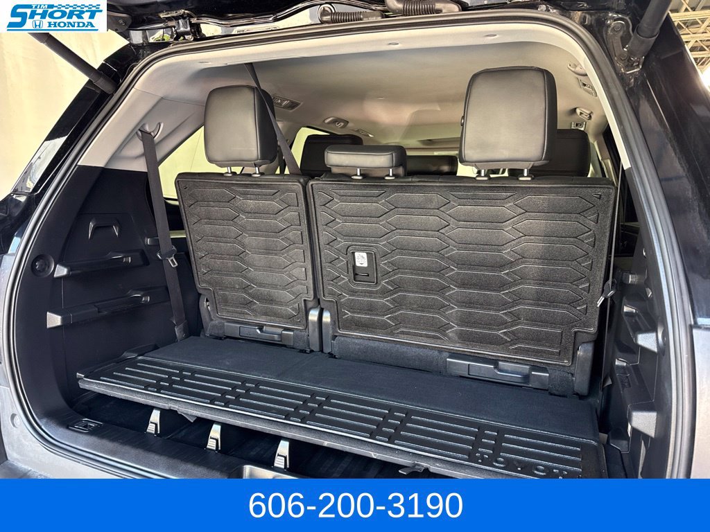 Used 2024 Toyota Sequoia 4WD image 9